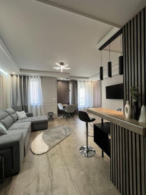 Luxueux Appartement Pres De La Cathedrale Estrasburgo Exterior foto